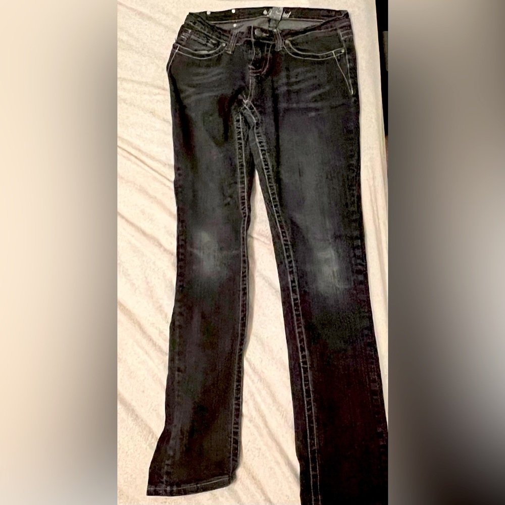 Red rivet women’s jeans